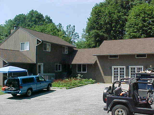 Building photograph for 213 INTERLAKEN ROAD
